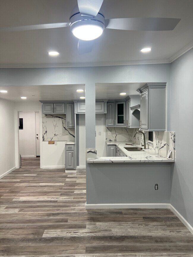 Foto del edificio - 121 W 99th St