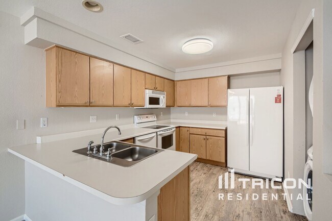 Foto del edificio - 21487 E 47th Ave