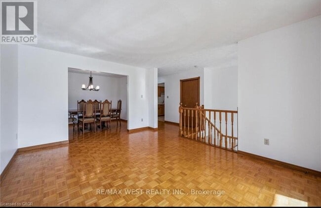 Building Photo - 42 Azores Crescent