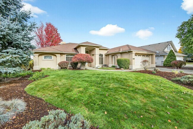 Foto del edificio - 460 Robert Trent Jones Blvd