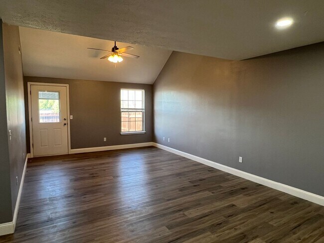 Foto del edificio - 2 Bed, 2 Bath Patio Home in Parkcrest