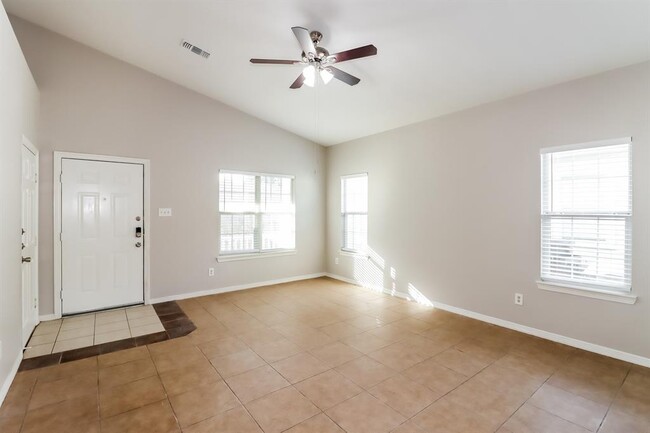 Building Photo - 10015 Checkerberry Park Ln