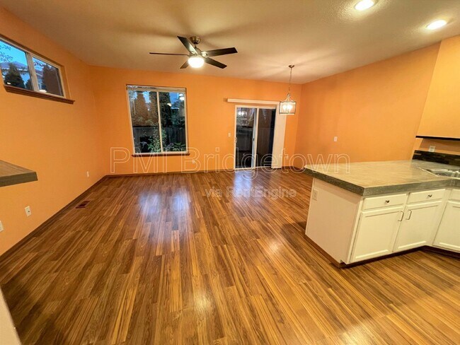 Foto del edificio - 4325 SE 79th Ave