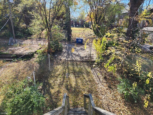 Building Photo - 2 br, 1 bath Duplex - 4642 Farlin Avenue 2F