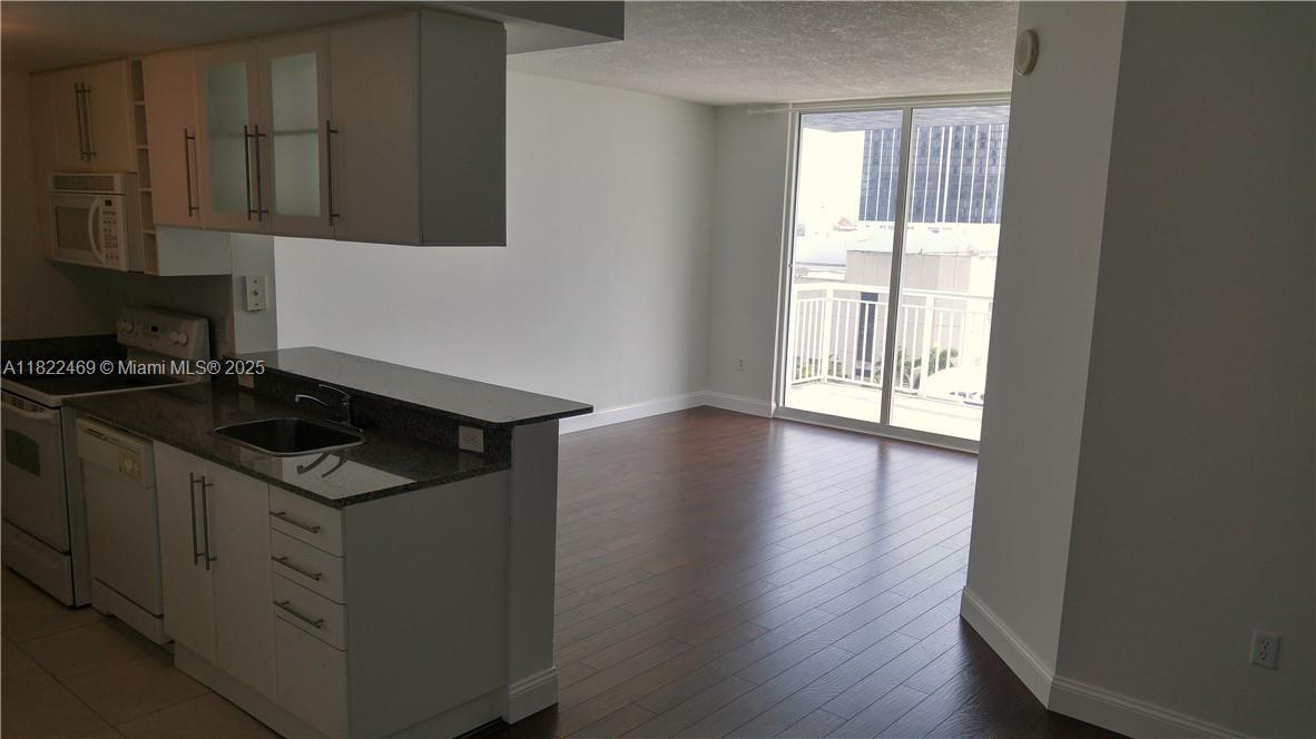 Foto principal - 275 NE 18th St