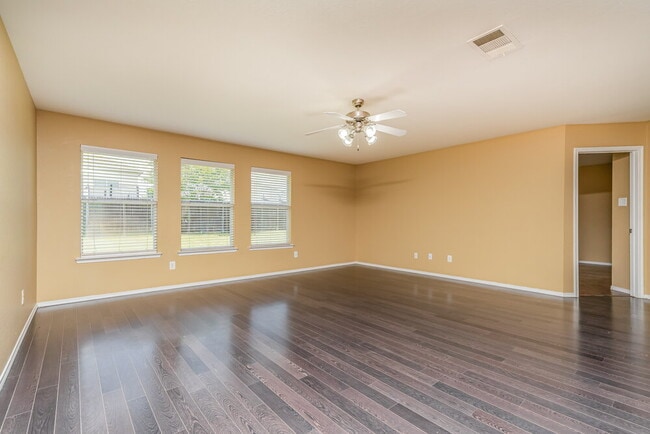 Building Photo - 2015 Woodhurst Trail