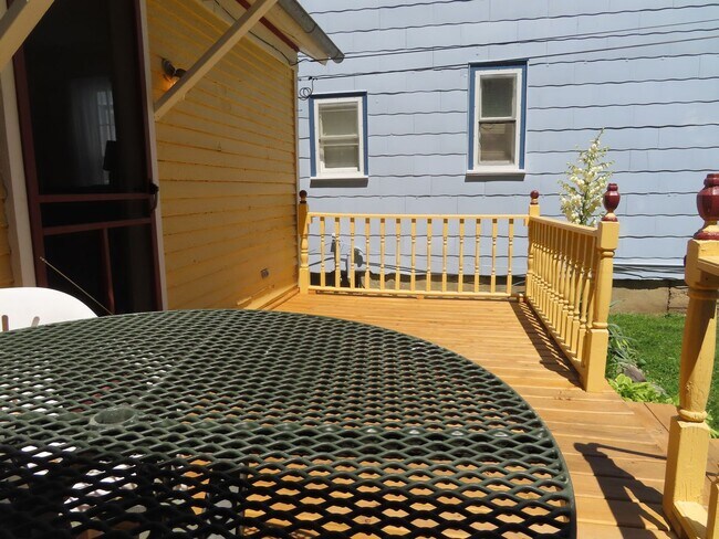 Foto del edificio - 2 BDR Single Family Home (West Central, Do...