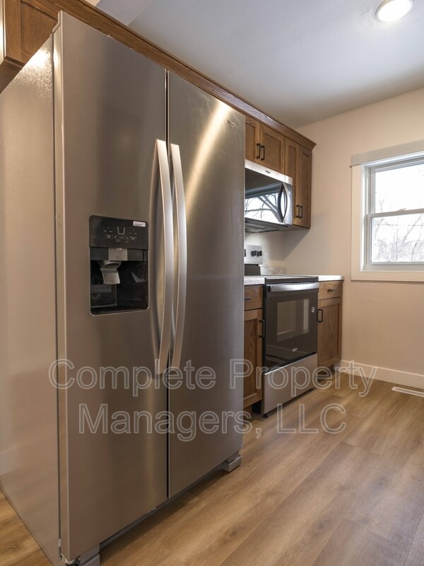 Foto del edificio - 821 Jefferson Ave