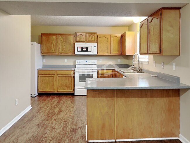 Foto del edificio - 9772 Trail Dr