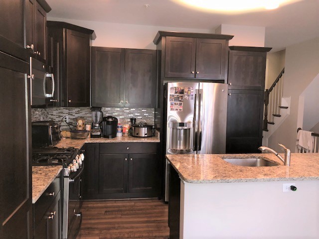 Building Photo - 405 N Upton Ct