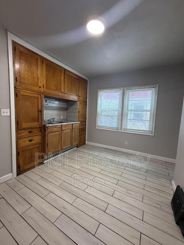 Foto del edificio - 2406 N 41st St