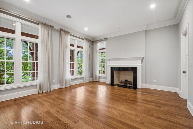 Building Photo - 147 Linden Ave