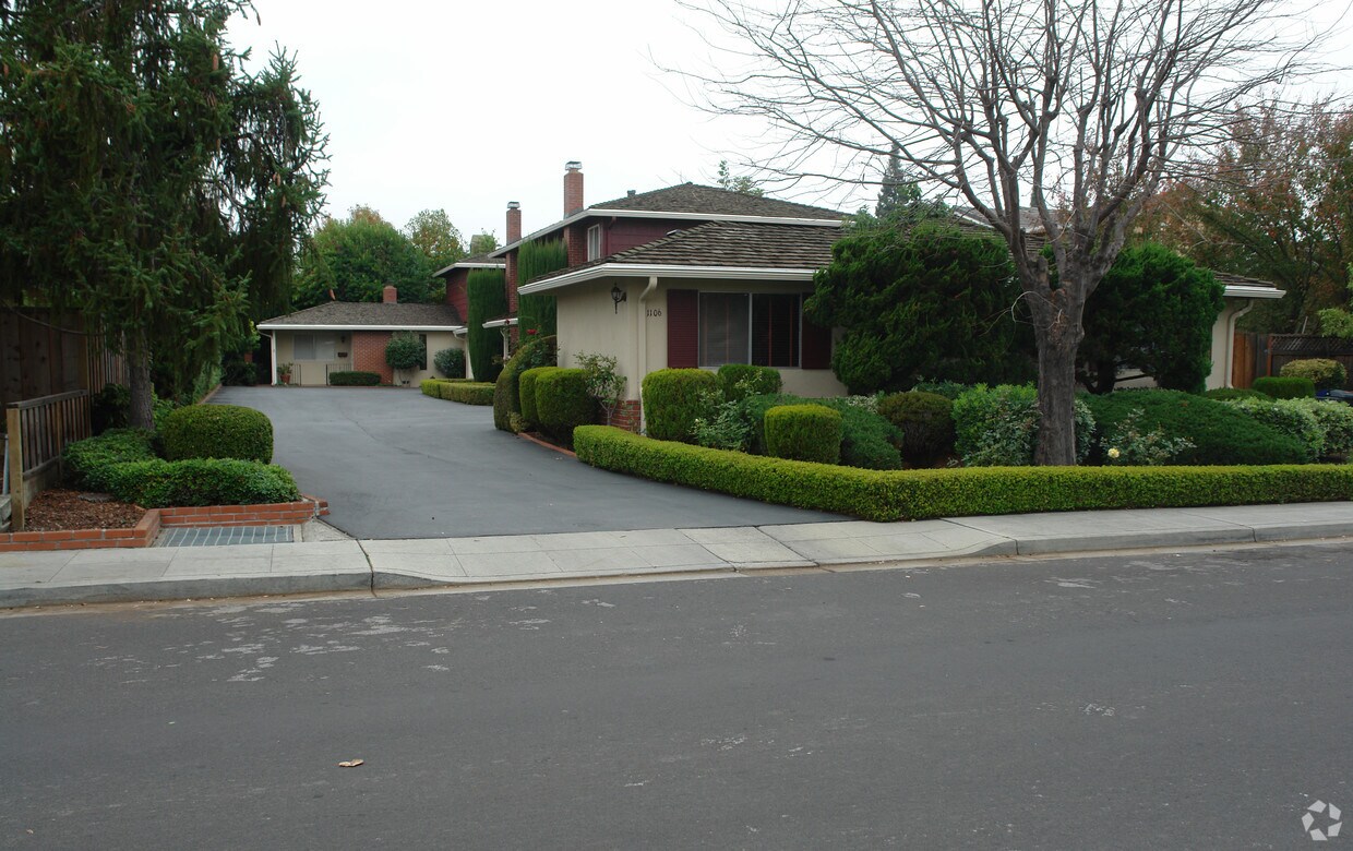 Building Photo - 1106 Bonita Ave
