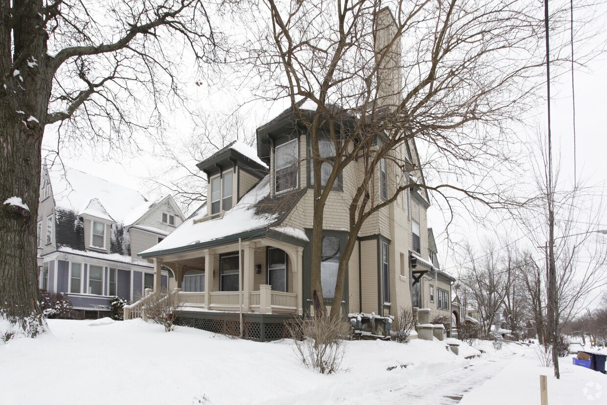 Foto principal - 700 Cherry St SE