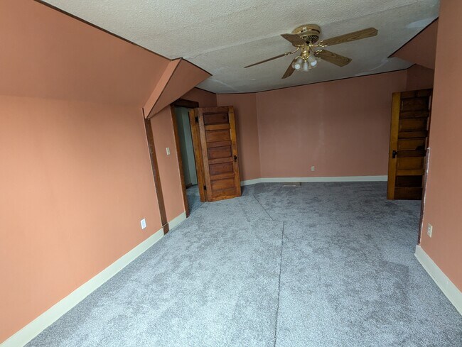 Sala de estar - 2202 Brooklyn Ave