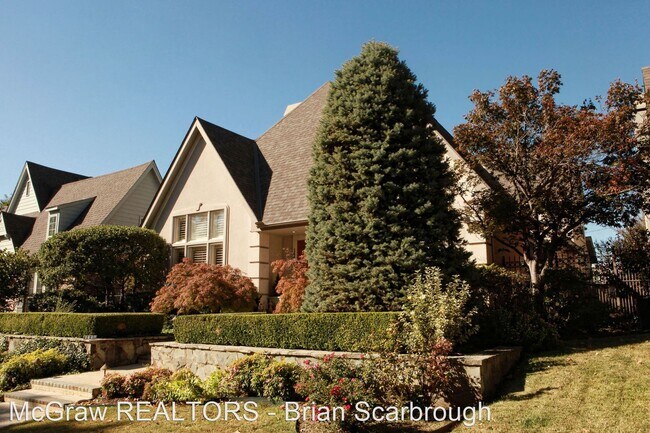 Foto del edificio - 3 br, 2.5 bath House - 1442 S. Newport Ave.