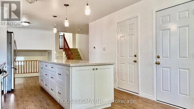 Building Photo - 57 Bushford St