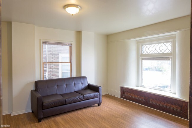 Building Photo - 6 br, 3 bath House - 917 S State St