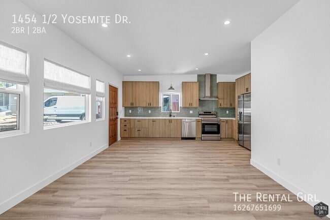 Foto del edificio - 1454 Yosemite Dr