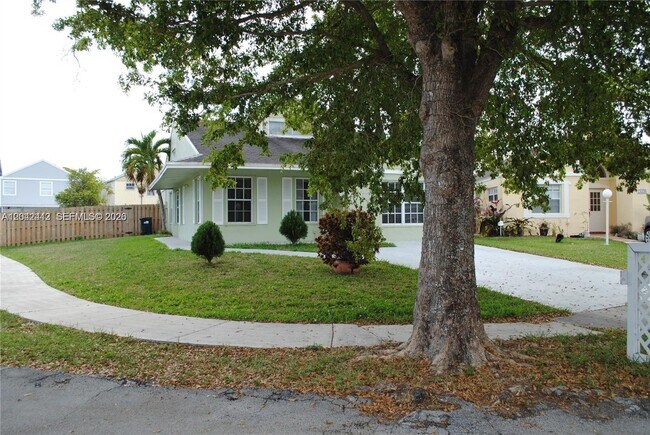 Foto del edificio - 14636 SW 127th Ct