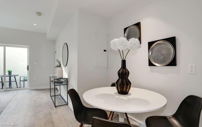 Building Photo - 1 br, 2 bath Condo - 455 Dayton Ave
