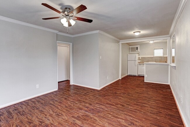 Building Photo - 2013 Colquitt St