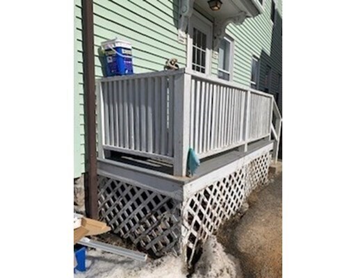 Building Photo - 8 Elm Ct