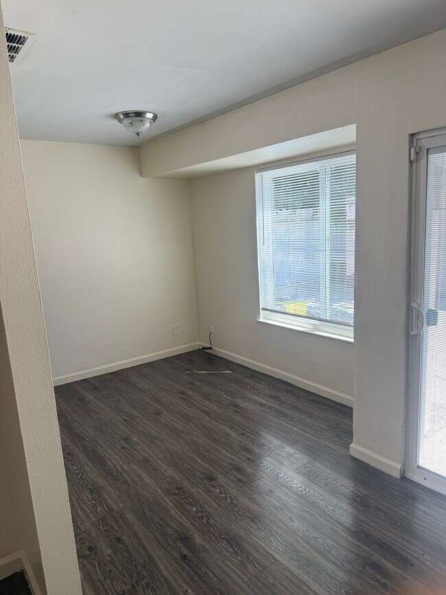 Foto del edificio - 6832 Butler Ct