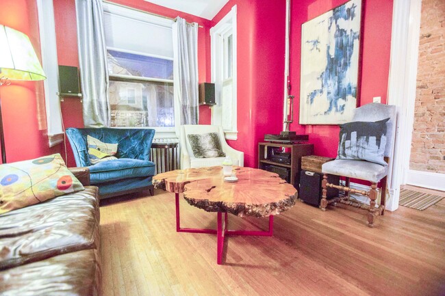 Foto del edificio - 1518 Monroe St NW