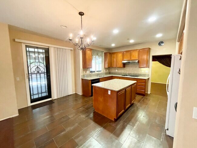 Foto del edificio - 16165 Twinberry Ct
