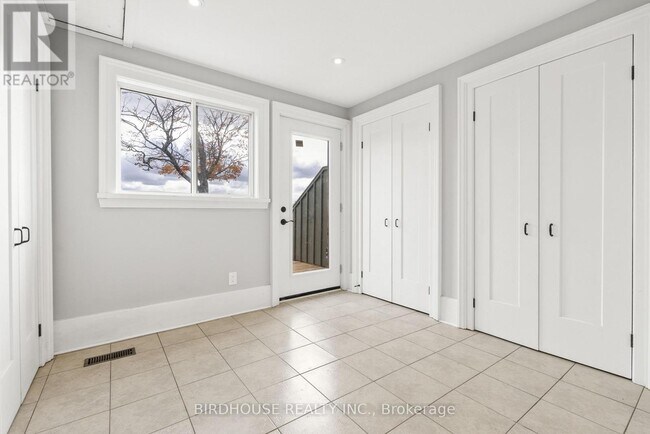 Photo du bâtiment - 94 Hillhead Rd