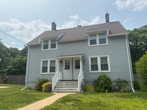 Building Photo - 103 Bowling Ln