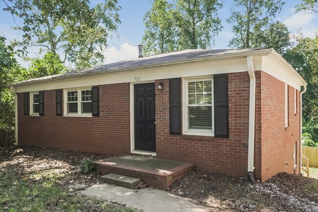 Foto del edificio - 722 Wilbrown Cir