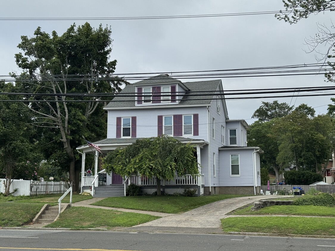 Primary Photo - 2981 Main St