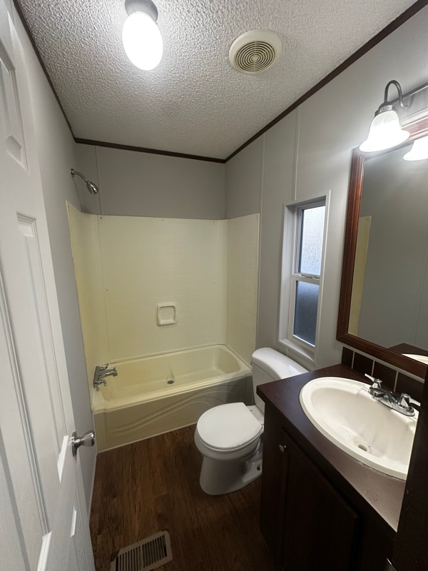 Foto del edificio - 9477 Lansdowne Rd