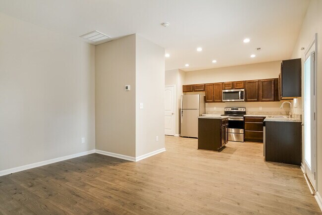 Foto del edificio - 105 Oakdale Ave