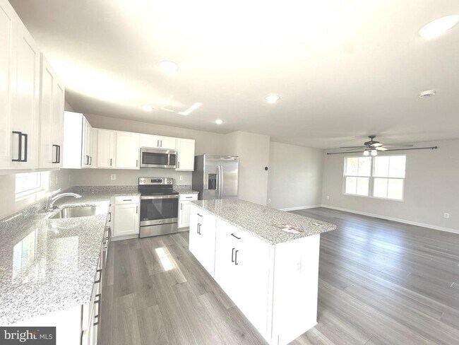 Foto del edificio - 365 Otero Ln