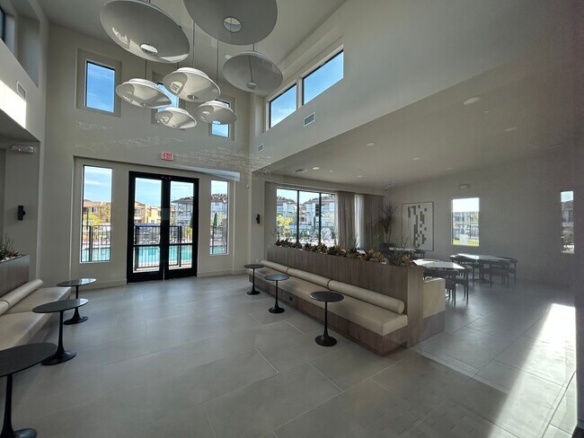 Foto del edificio - 2121 W Sonoran Desert Dr