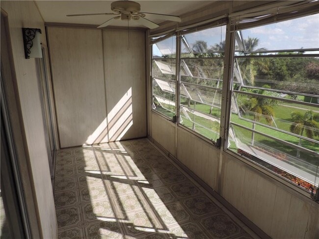 Building Photo - 2901 Victoria Cir