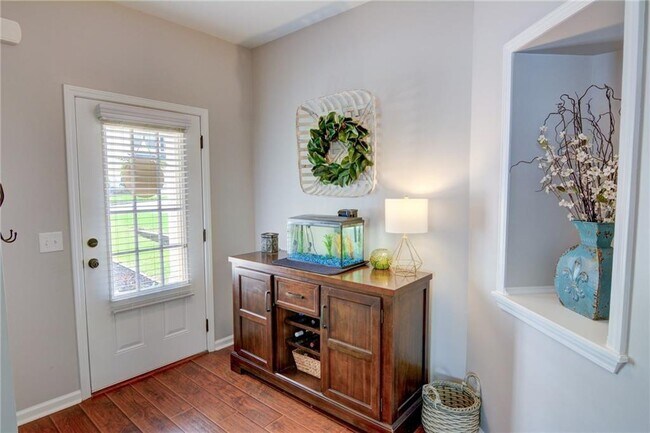 Foto del edificio - 4918 McEver View Dr