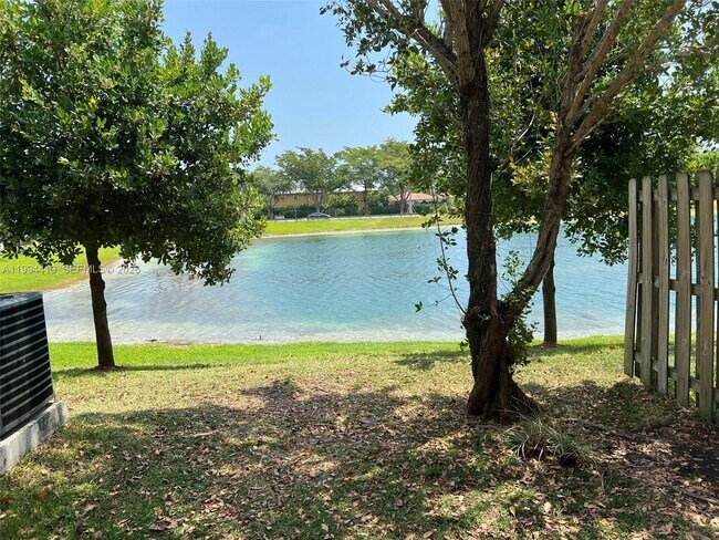 Foto del edificio - 9363 SW 219th St