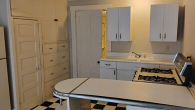 Building Photo - 26 E Mechanic St