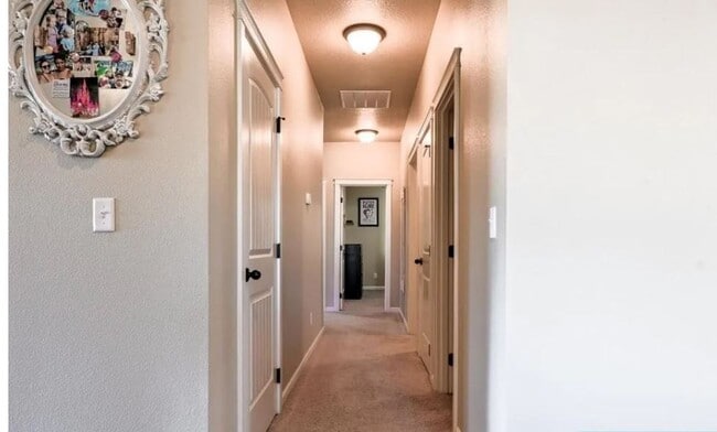 Building Photo - Beautiful 3 bedroom, 2 bath home in Miller...