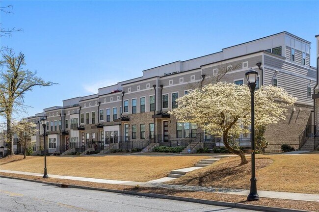 Foto del edificio - 2145 Burnside Dr NW