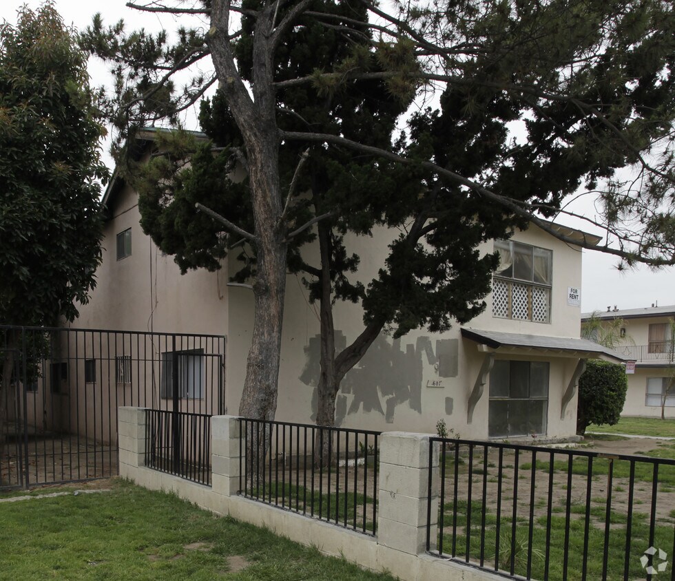 Foto del edificio - 607 N Pauline St