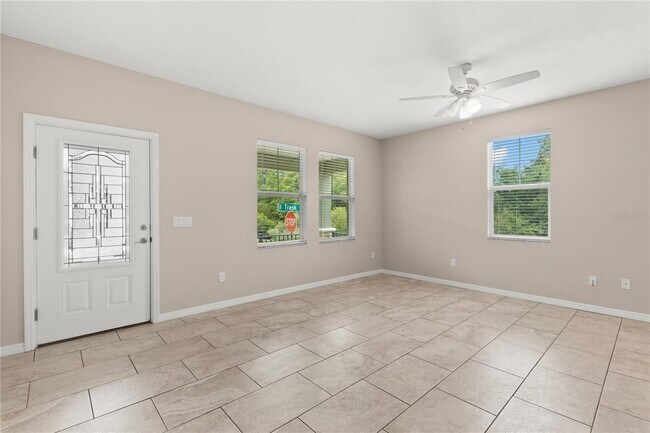 Foto del edificio - 7333 S Trask St