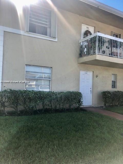 Primary Photo - 10102 Twin Lakes Dr
