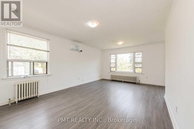 Building Photo - 58 Leyton Ave