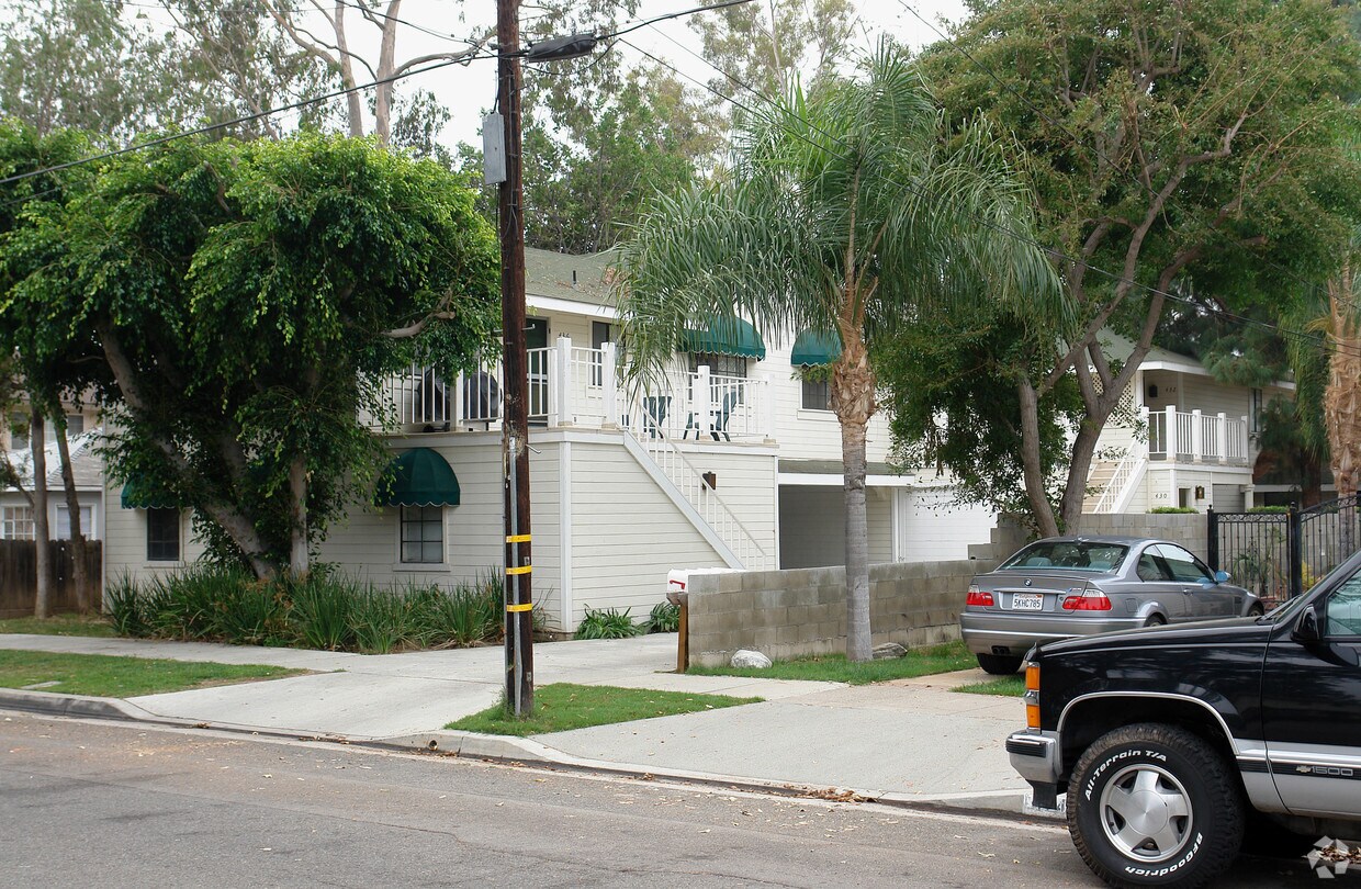 Foto principal - 430 S Olive St