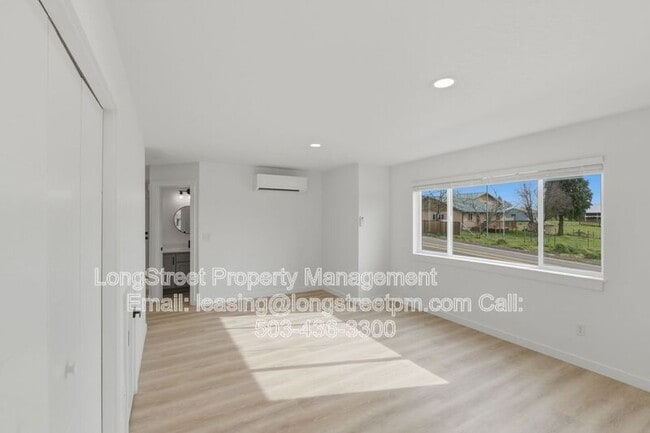 Building Photo - 838 S 19th St